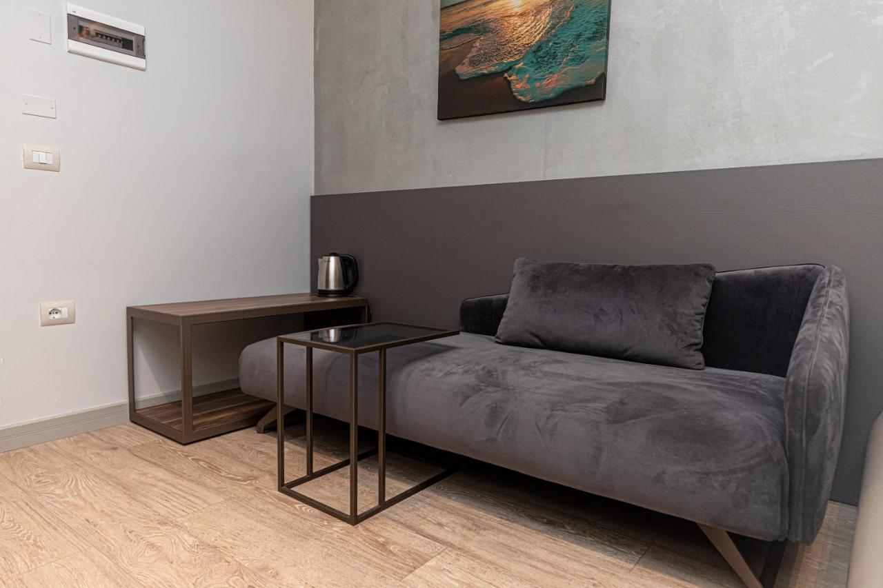 Novus Rooms Vlorë Buitenkant foto